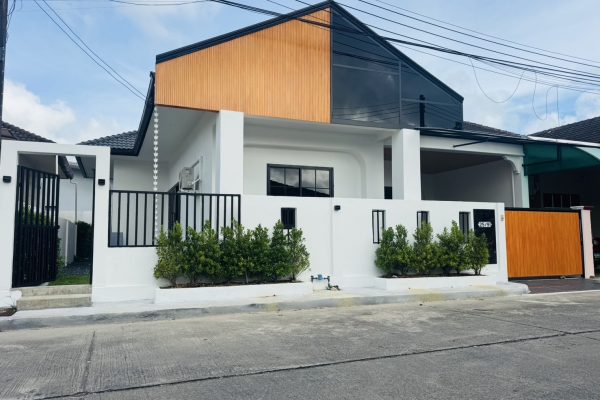 บ้านแฝดสวย ทำเลทอง – KT นาบอน  ราคาเพียง 5.59 ล้านบาท